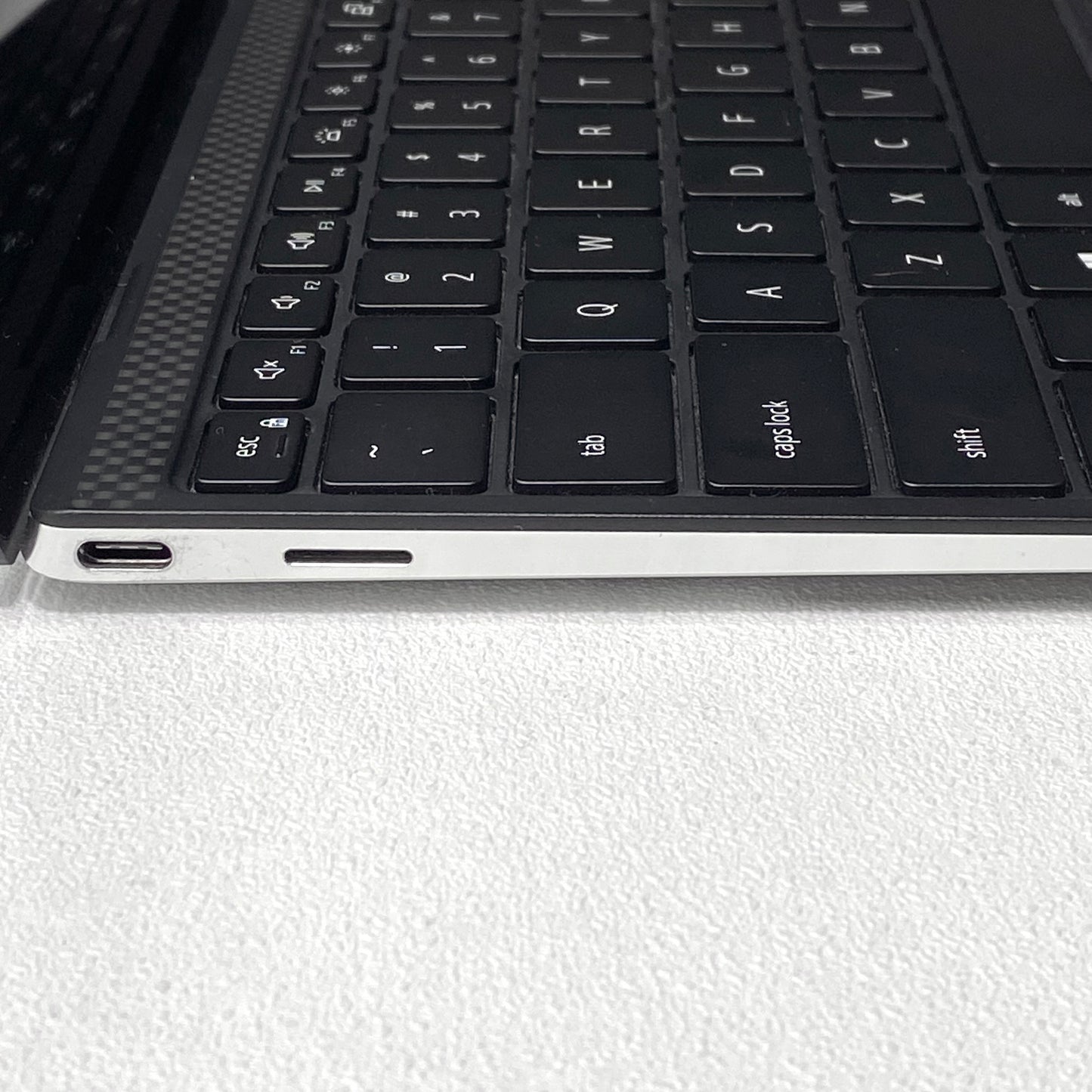 Laptop Dell XPS 13 9310 13" Táctil Core i7-1165G7 8GB 256GB SSD WINDOWS 11 PRO c/ cargador