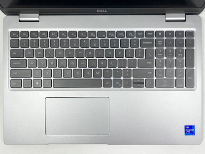 Laptop Dell Precision 3560 15.6" 1920x1080 (FHD) Core i7-1185G7 16GB RAM DDR4 512GB NVMe SSD WINDOWS 11 PRO c/ cargador