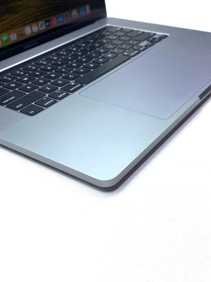Laptop Apple MacBook Pro 2019 16" 3072x1920 Core i7-9750H 16GB RAM 512GB SSD macOS Sequoia c/ cargador