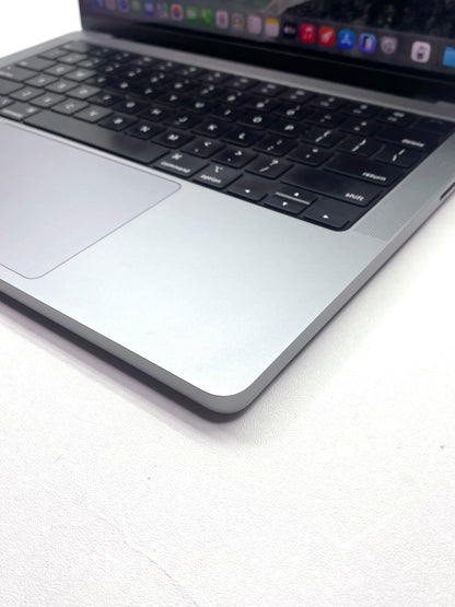 Laptop Apple MacBook M2 Pro 14.2" 3024x1964 (2K) 16GB RAM LPDDR5 512GB SSD macOS TAHOE c/ cargador