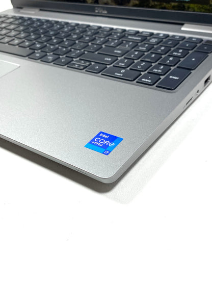 Laptop Dell Precision 3560 15.6" 1920x1080 (FHD) Core i7-1185G7 16GB RAM DDR4 512GB NVMe SSD WINDOWS 11 PRO c/ cargador