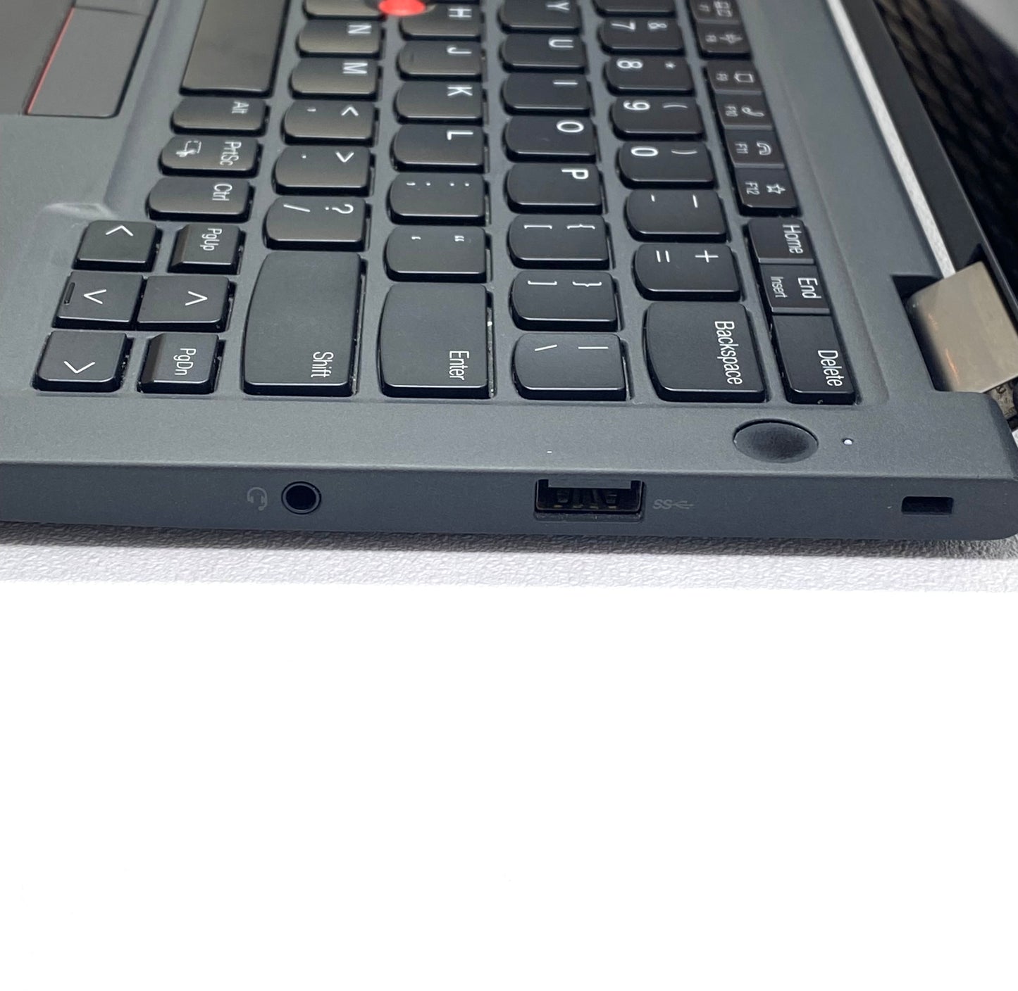 Laptop Lenovo ThinkPad X13 Yoga Gen 2 13.3" FHD i5-1135G7 16GB 256GB SSD WINDOWS 11 PRO c/ cargador