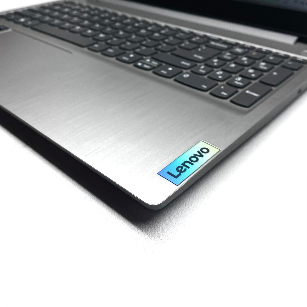 Laptop Lenovo IdeaPad 3-15ITL05 15.6" Touchscreen Core i3-1115G4 256GB 12GB c/ cargador