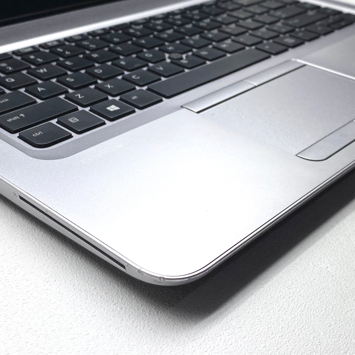 Laptop HP EliteBook 840 G3 14" FHD i5-6200U 16GB 128GB SSD + 500GB WINDOWS 11 PRO c/ cargador