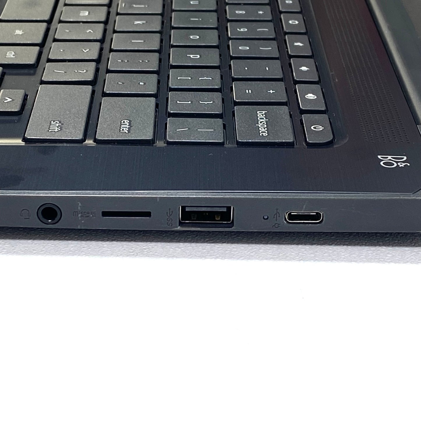 Laptop HP 14-ca043cl 14" HD Celeron N3550 4GB 32GB CHROME OS c/ cargador