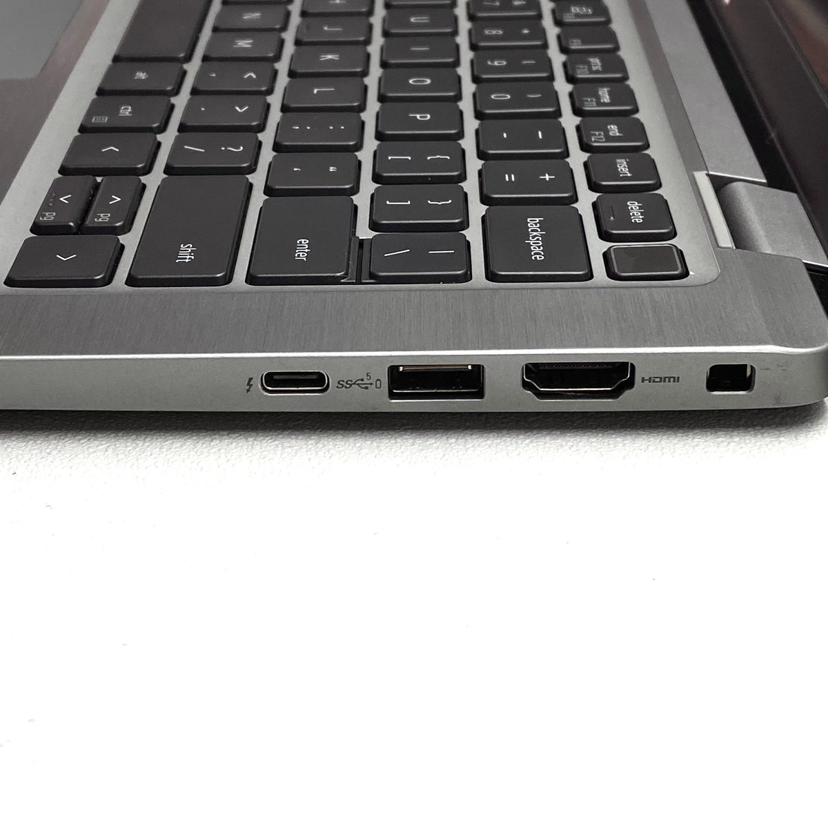 Laptop Dell Latitude 7430 14" 4K i7-1265U 16GB 512GB SSD WINDOWS 11 PRO  c/ cargador