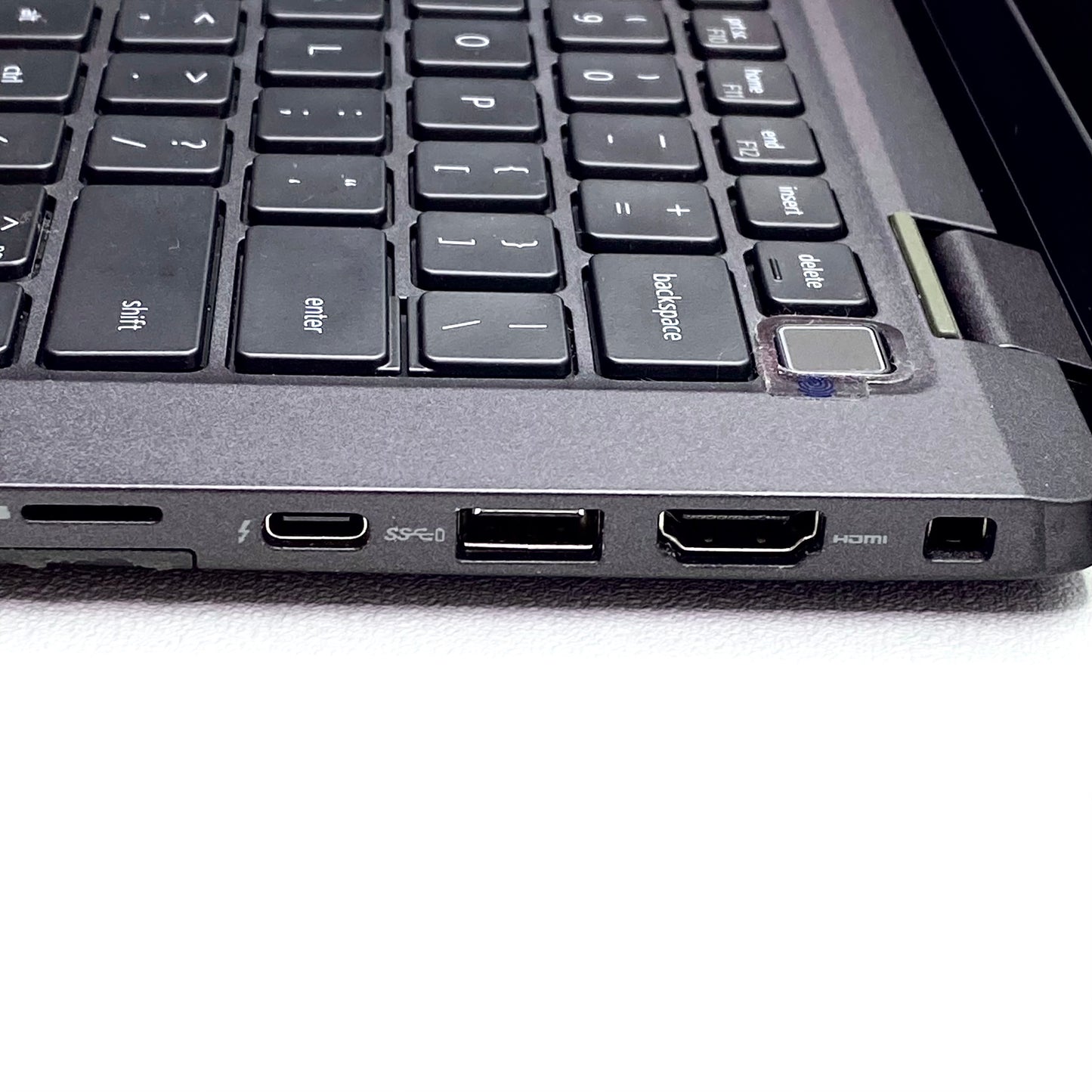 Laptop Dell Latitude 7420 14" Táctil i7-1185G7 16GB 256GB SSD WINDOWS 11 PRO c/ cargador