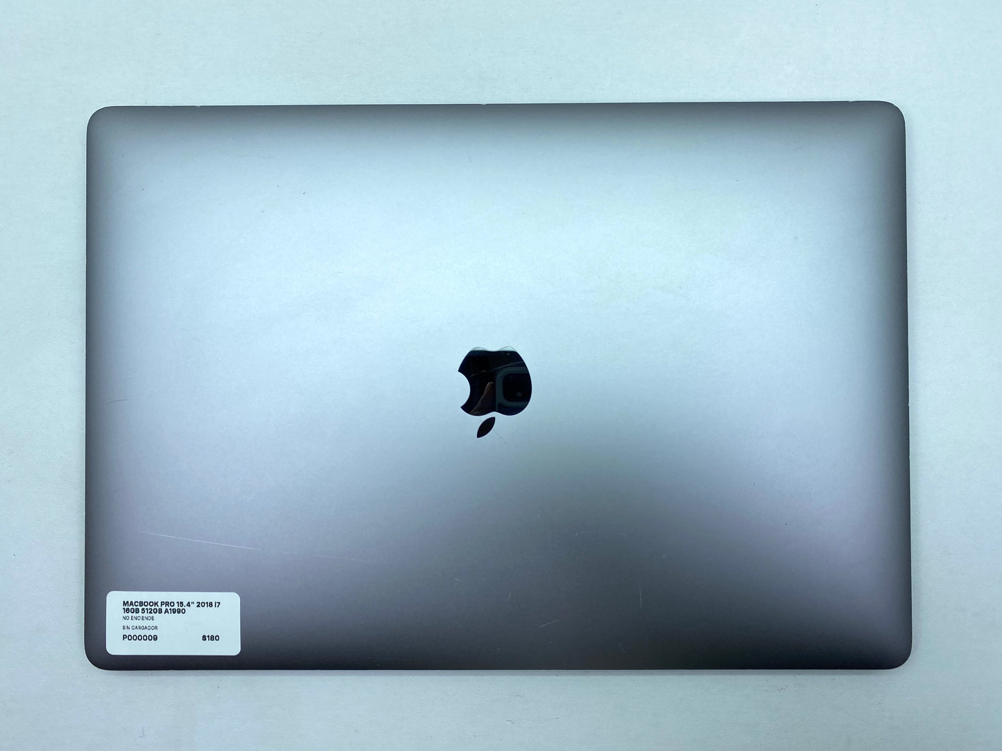MacBook Pro 15.4" 2018 i7 16GB 512GB A1990 PARTES O REPARAR