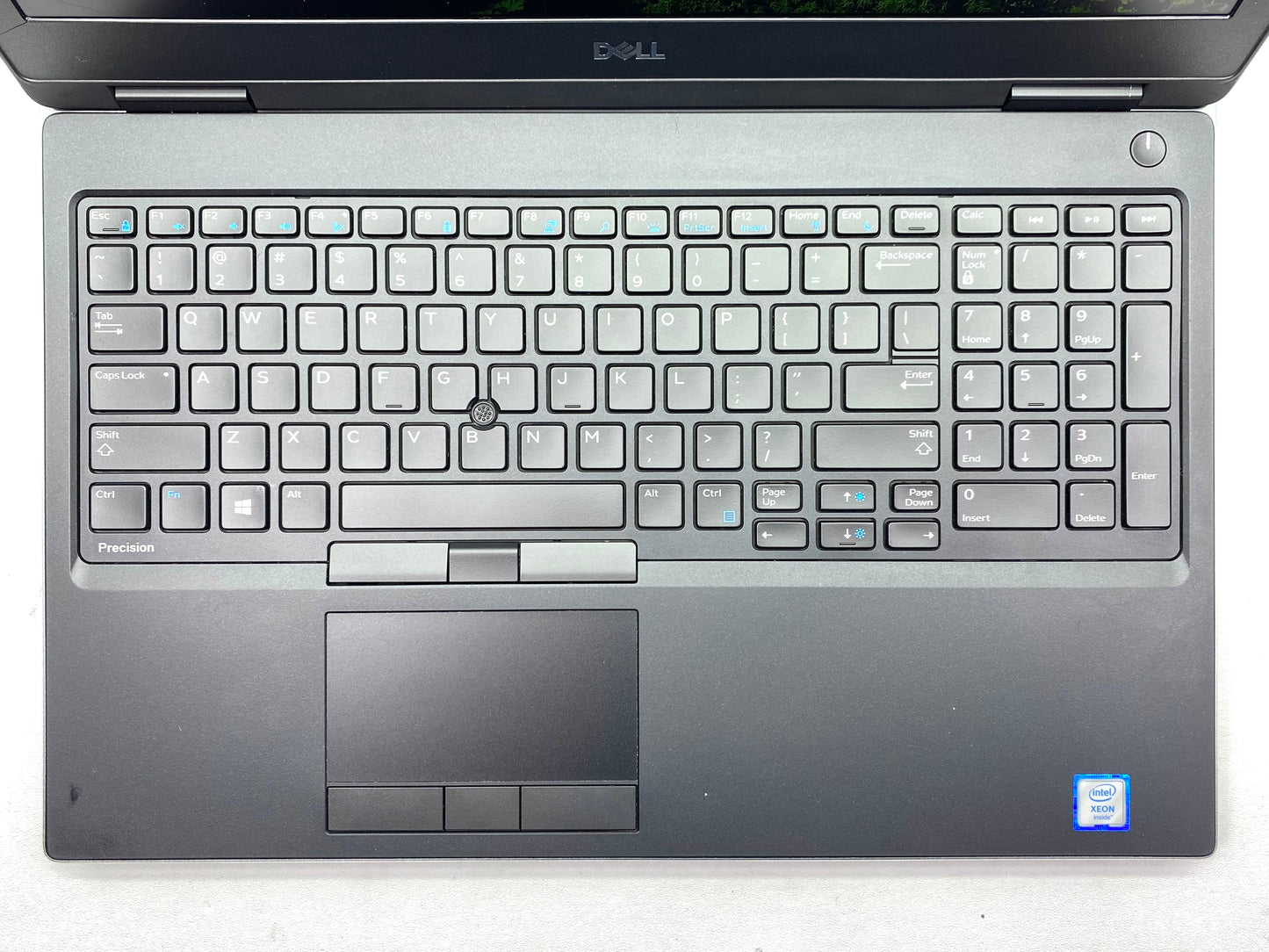Laptop Dell Precision 7530 15.6" 1920x1080 (FHD) Xeon E-2176M 32GB RAM DDR4 512GB NVMe SSD WINDOWS 11 PRO c/ cargador