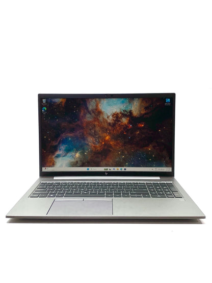 Laptop HP ZBook Firefly G8 15.6" 15.6" 1920x1080 (FHD) Core i7-1185G7 32GB RAM DDR4 512GB NVMe SSD WINDOWS 11 HOME c/ cargador
