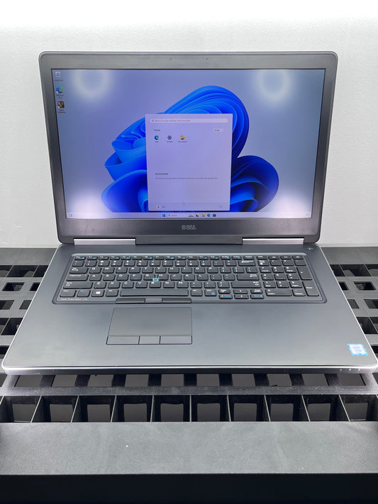 Laptop Dell Precision 7710 17.3” Xeon E3-1545M 32GB RAM 500GB SSD + 500GB HDD WINDOWS 11 c/cargador