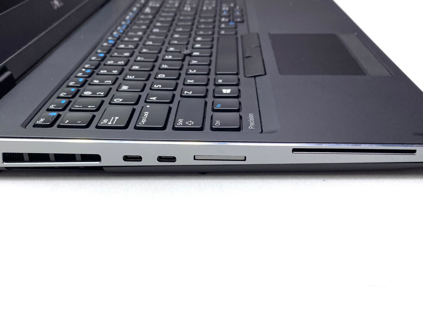 Laptop Dell Precision 7530 15.6" 1920x1080 (FHD) Xeon E-2176M 32GB RAM DDR4 512GB NVMe SSD WINDOWS 11 PRO c/ cargador