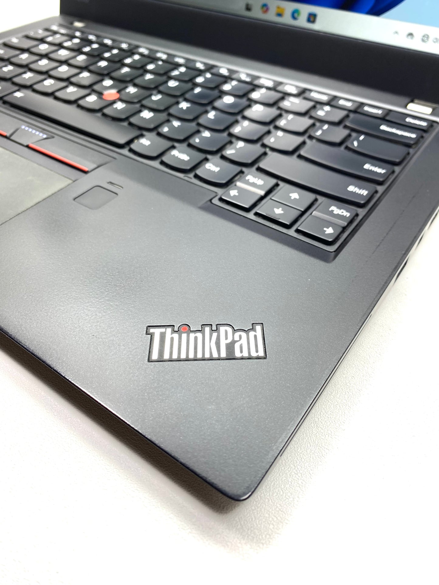 Laptop Lenovo ThinkPad T460s 14" 1920x1080 (FHD) Core i5-6300U 12GB RAM DDR4 256GB NVMe SSD WINDOWS 11 PRO c/ cargador