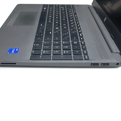 Laptop HP 250 G8 15.6" 1366x768 (HD) Core i5-1135G7 12GB RAM DDR4 512GB SSD WINDOWS 11 HOME c/ cargador