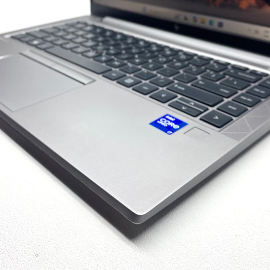 Laptop HP ZBook Firefly G8 14" Táctil i7-1185G7 16GB 256GB SSD WINDOWS 11 PRO c/ cargador