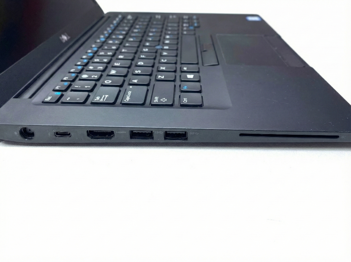 Laptop Dell Latitude 7490 14" 1920x1080 (FHD) Core i7-8650U 16GB RAM DDR4 128GB NVMe SSD WINDOWS 11 PRO c/ cargador