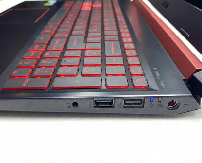 Laptop Acer Nitro AN515-51 15.6" 1920x1080 (FHD) Core i5-7300HQ 16GB RAM DDR4 128GB NVMe SSD + 500GB HDD WINDOWS 11 HOME c/ cargador