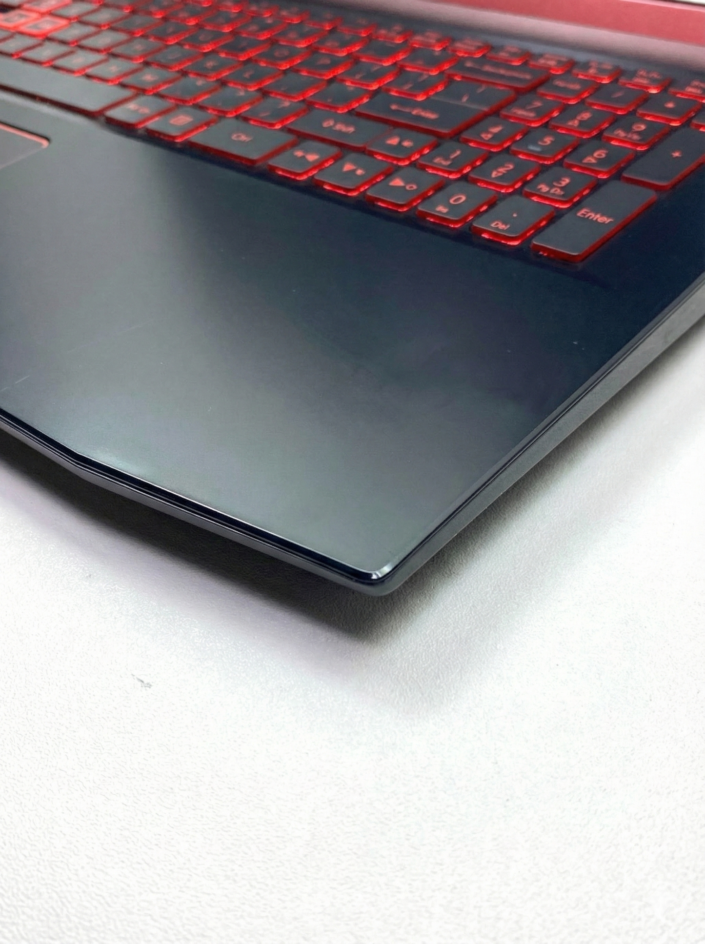 Laptop Acer Nitro AN515-51 15.6" 1920x1080 (FHD) Core i5-7300HQ 16GB RAM DDR4 128GB NVMe SSD + 500GB HDD WINDOWS 11 HOME c/ cargador