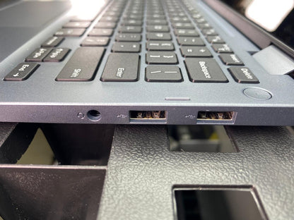 Laptop Dell Latitude 3195 11.6" A9-9420e 8GB RAM 128GB SSD WINDOWS 10 HOME c/cargador