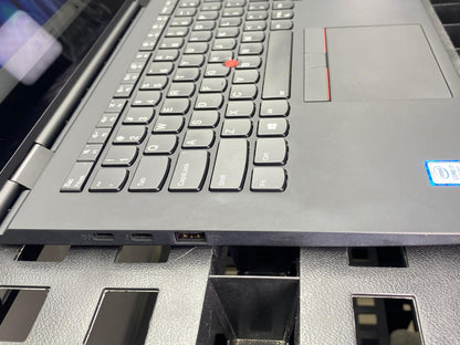 Laptop Lenovo ThinkPad X1 14" Core i7-8550U 8GB RAM 512GB SSD WINDOWS 11 PRO c/cargador