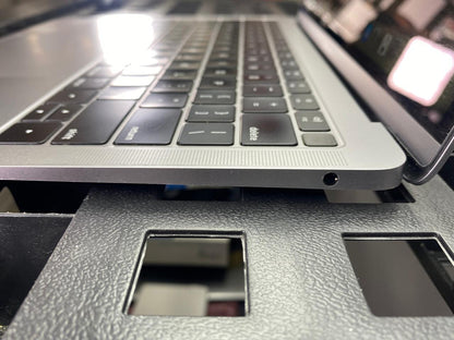 Laptop Apple MacBook Air 2018  13" Core i5-8210Y 16GB RAM 128GB SSD macOS Sonoma c/cargador