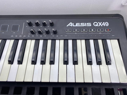 Controlador MIDI USB Alesis QX49 c/ cable USB