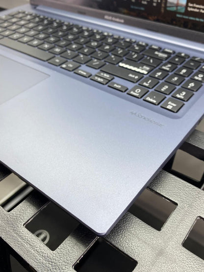 Laptop Asus VivoBook M1603Q 16" Ryzen 7 5800HS 16GB RAM 512GB SSD AMD Radeon Vega WINDOWS 11 HOME c/cargador
