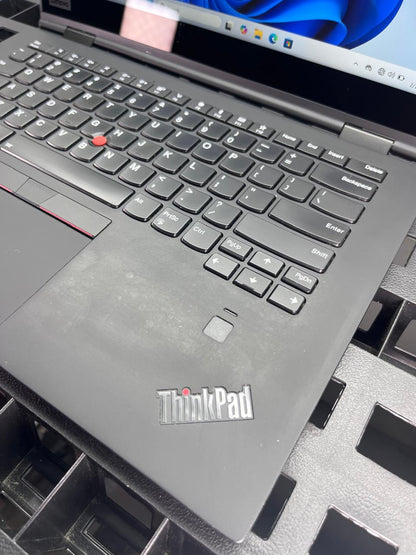 Laptop Lenovo ThinkPad X1 Yoga 14" 1920x1080 (FHD) Core i5-8250U 8GB RAM DDR4 256GB NVMe SSD WINDOWS 11 PRO c/ cargador
