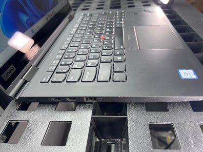 Laptop Lenovo ThinkPad X1 Yoga 14" 1920x1080 (FHD) Core i5-8250U 8GB RAM DDR4 256GB NVMe SSD WINDOWS 11 PRO c/ cargador