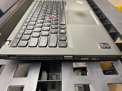 Laptop Lenovo ThinkPad X240 12.5" 1366x768 (HD) Core i5-4300U 8GB RAM DDR3 240GB SSD WINDOWS 11 PRO c/ cargador