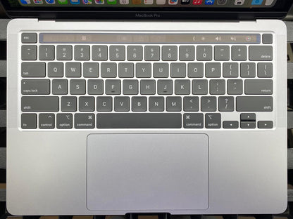 Laptop Apple MacBook Pro 2020 13.3" Core i7-1068NG7 16GB RAM 1TB SSD Intel Iris Plus Graphics macOS Sequoia c/cargador