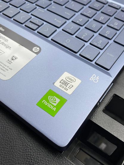 Laptop HP 15-cs3073cl 15.6" Core i7-1065G7 16GB RAM 500GB M.2 SSD + 500GB HDD NVIDIA GeForce MX250 WINDOWS 11 PRO c/cargador