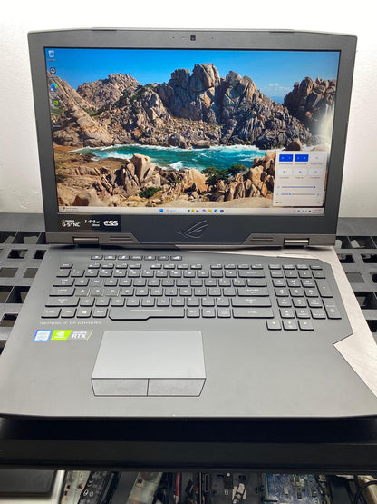 Laptop ASUS ROG G703GX 17.3" 1920x1080 (FHD) Core i9-8950HK 32GB RAM DDR4 512GB NVMe SSD + 1TB HDD WINDOWS 11 PRO c/ cargador