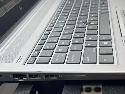 Laptop HP ZBook 15 G6 15.6" 1920x1080 (FHD) Core i7-9750H 16GB RAM DDR4 512GB NVMe SSD + 1TB HDD WINDOWS 11 PRO c/ cargador