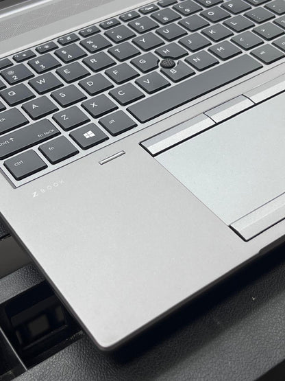 Laptop HP ZBook 15 G6 15.6" 1920x1080 (FHD) Core i7-9750H 16GB RAM DDR4 512GB NVMe SSD + 1TB HDD WINDOWS 11 PRO c/ cargador