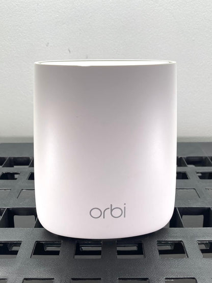Router Mesh NETGEAR Orbi RBR20 + Satélite RBS20 Tri-Band WiFi c/ Adaptadores