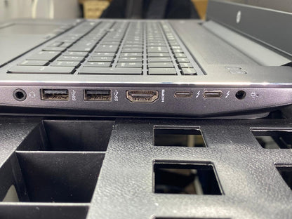 Laptop HP ZBook 15 G3 15.6" 1920x1080 (FHD) Core i7-6700HQ 32GB RAM DDR4 1TB SSD WINDOWS 11 PRO c/ cargador