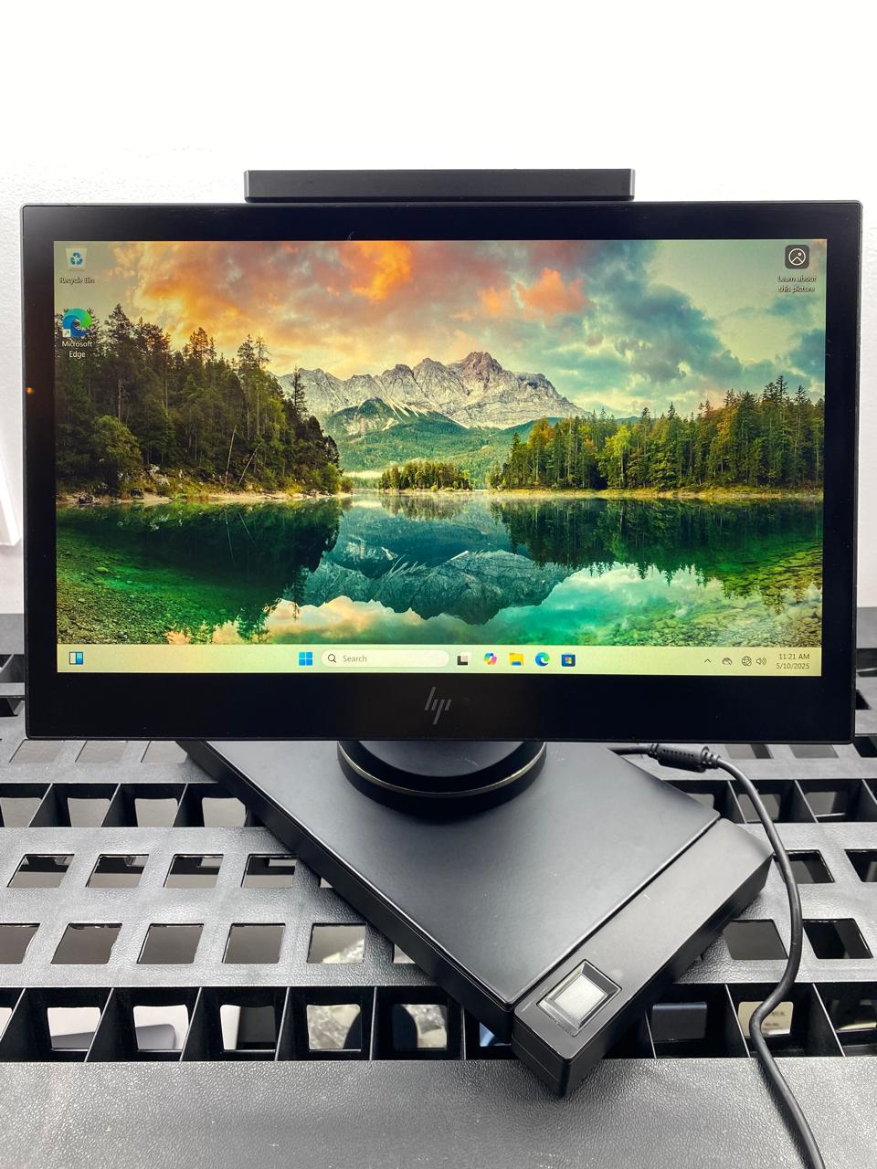 HP Engage One 145 Advanced All-in-One Core i5-7300U 16GB RAM DDR4 256GB SSD WINDOWS 11 PRO