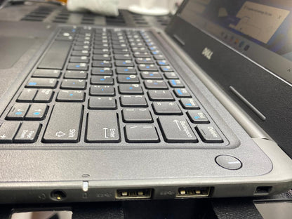 Laptop Dell Latitude 3380 13.3" 1366x768 (HD) Pentium 4415U 8GB RAM DDR4 256GB SSD WINDOWS 11 PRO c/ cargador