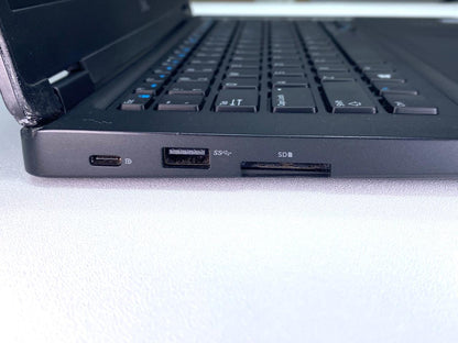 Laptop Dell Latitude 5490 14" 1366x768 (HD) Core i5-7300U 16GB RAM DDR4 512GB SSD WINDOWS 11 PRO c/ cargador