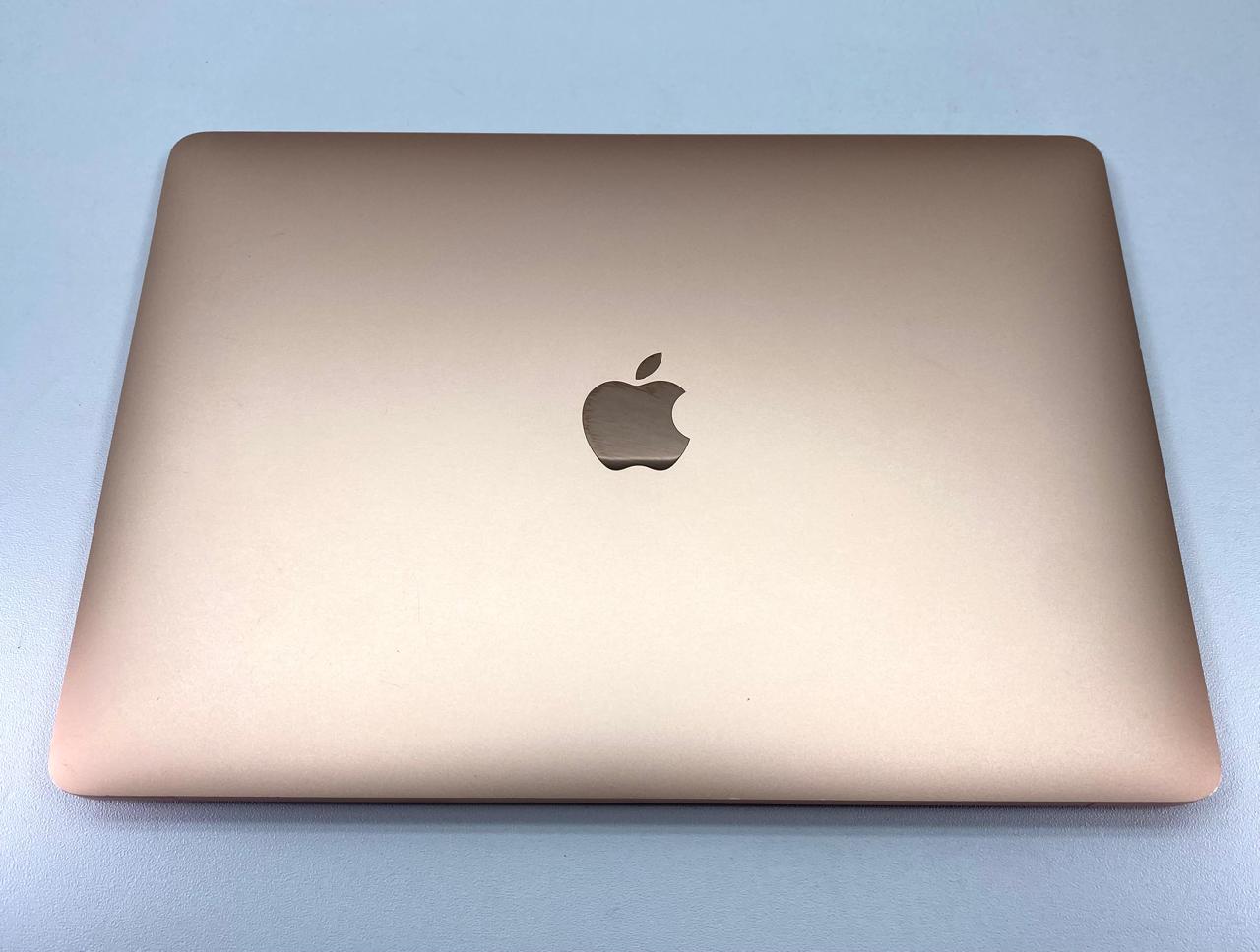 Laptop Apple MacBook Air 2020 A2179 13.3" 2560x1600 (Retina) Core i5-1030NG7 16GB LPDDR4X 1TB SSD macOS Sequoia c/ cargador