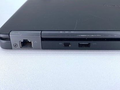 Laptop Dell Latitude E7450 14" 1920x1080 (FHD) Core i5-5300U 16GB RAM DDR3L 240GB SSD WINDOWS 11 PRO c/ cargador