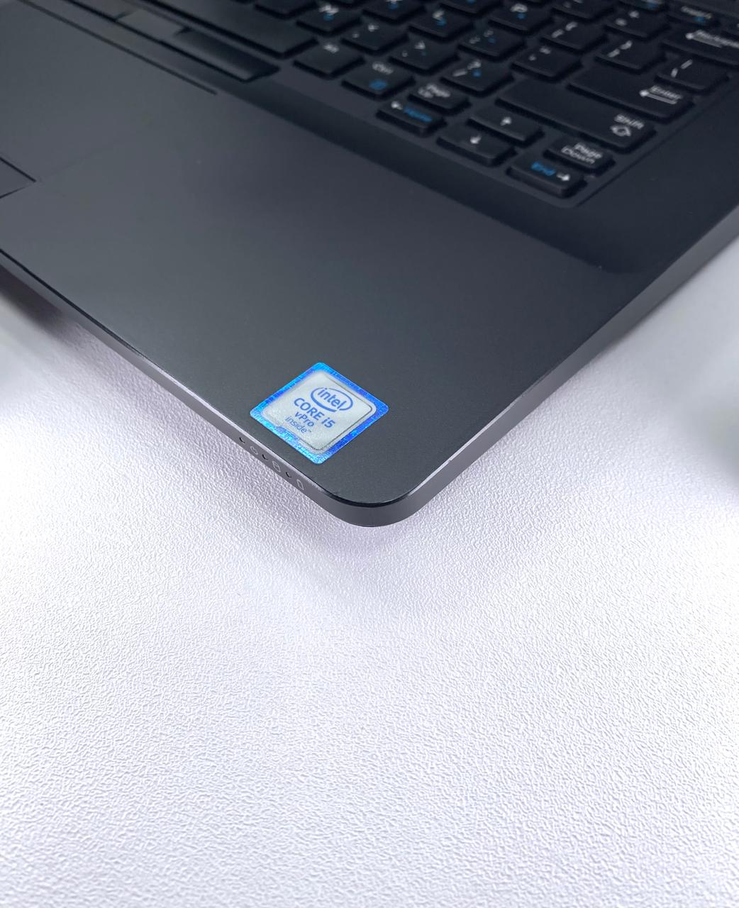 Laptop Dell Latitude E5470 14" 1920x1080 (FHD) Core i5-6440HQ 16GB RAM DDR4 256GB M.2 SSD WINDOWS 11 PRO c/ cargador