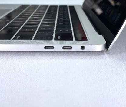 Laptop Apple MacBook Pro 2018 13.3" 2560x1600 (2K) Core i5-8259U 8GB RAM LPDDR3 512GB SSD macOS Sequoia c/ cargador