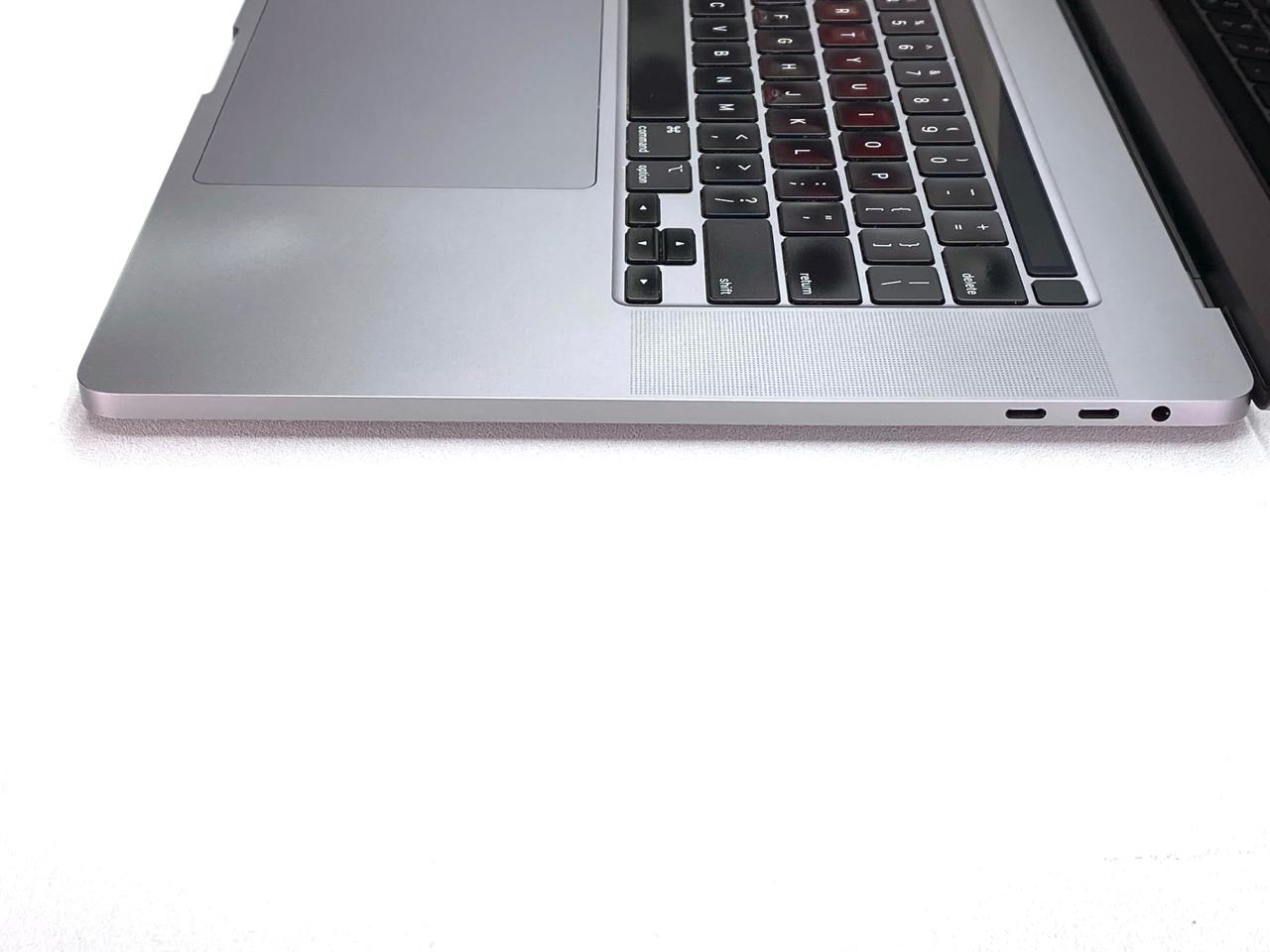 Laptop Apple MacBook Pro 2019 16" 3072x1920 (2K) Core i7-9750H 16GB RAM DDR4 512GB NVMe SSD macOS Ventura c/ cargador