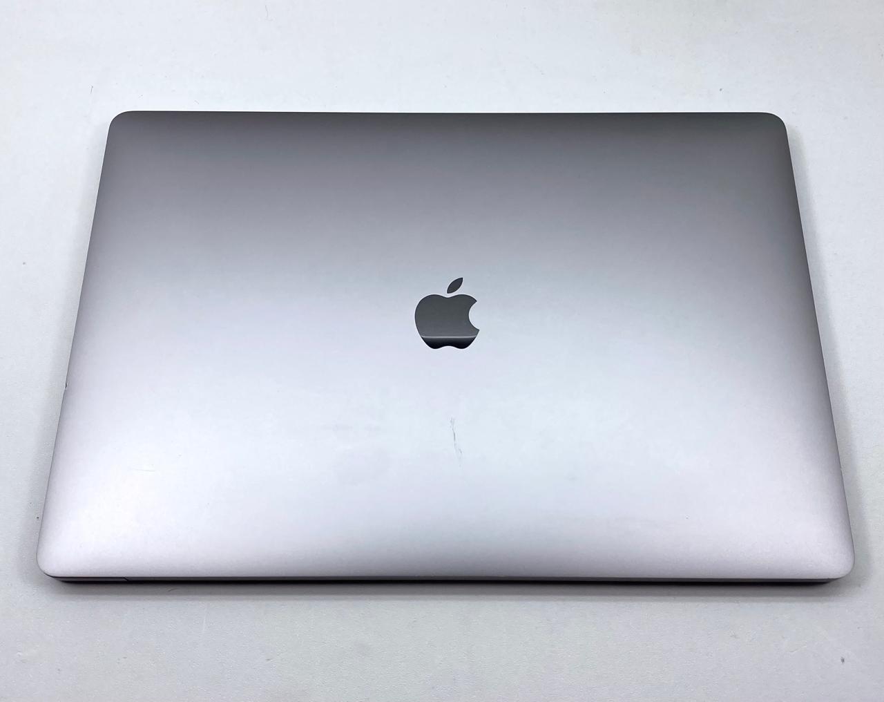 Laptop Apple MacBook Pro 2019 16" 3072x1920 (2K) Core i7-9750H 16GB RAM DDR4 512GB NVMe SSD macOS Ventura c/ cargador