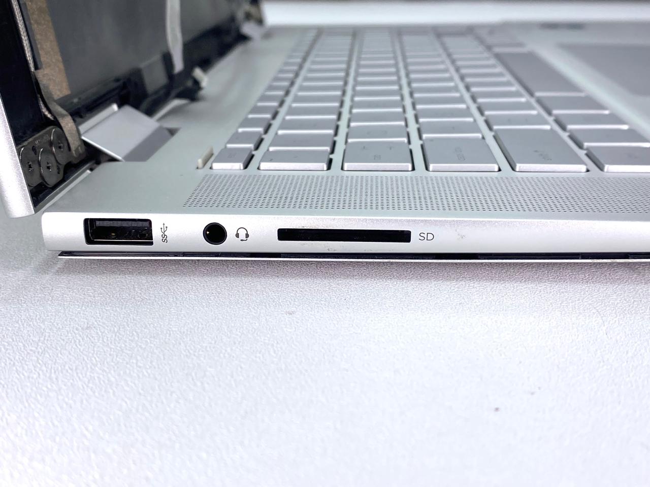 Laptop HP Envy x360 15-ew0023dx 15.6" Core i7-1255U 16GB RAM WINDOWS 11