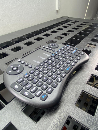 Mini Teclado Inalámbrico con Función de Mouse Touchpad