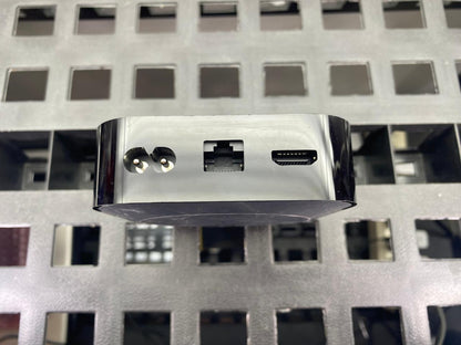 Apple TV 4K 3ra Generación 128GB A2843 c/ cable HDMI y control
