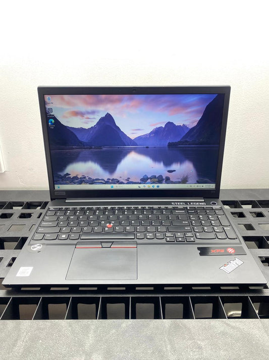 Laptop Lenovo ThinkPad E15 15.6" Core i5-10210U 8GB RAM 128GB M.2 SSD WINDOWS 11 PRO c/ cargador
